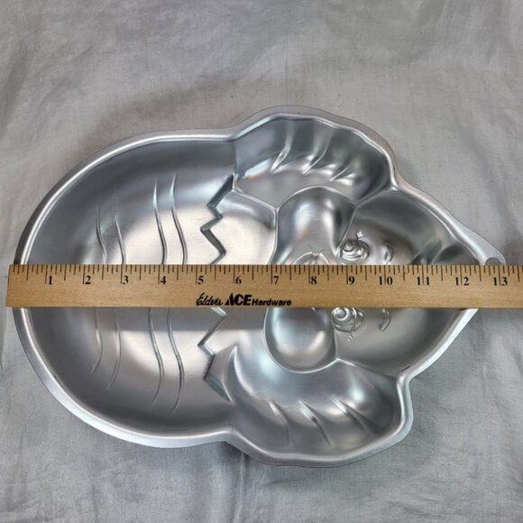 Wilton Just Hatched Chick Egg Cake PAN 2002 Easter 2105-2060 (2 layer mix) - Picture 4 of 8